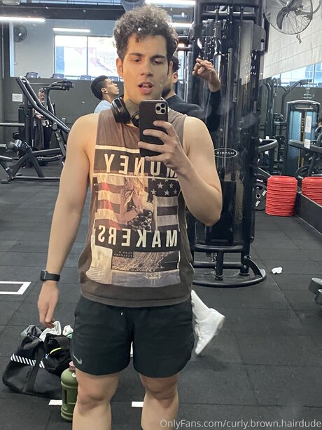 Curly Brown Hairdude nacktheit sexy bild