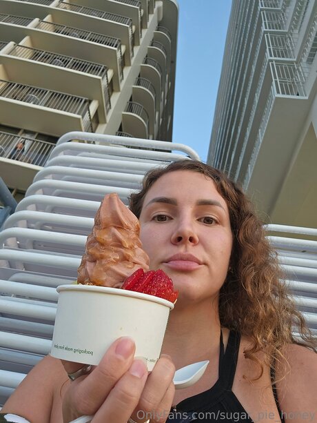 Sugar Pie Honey model hd galerie