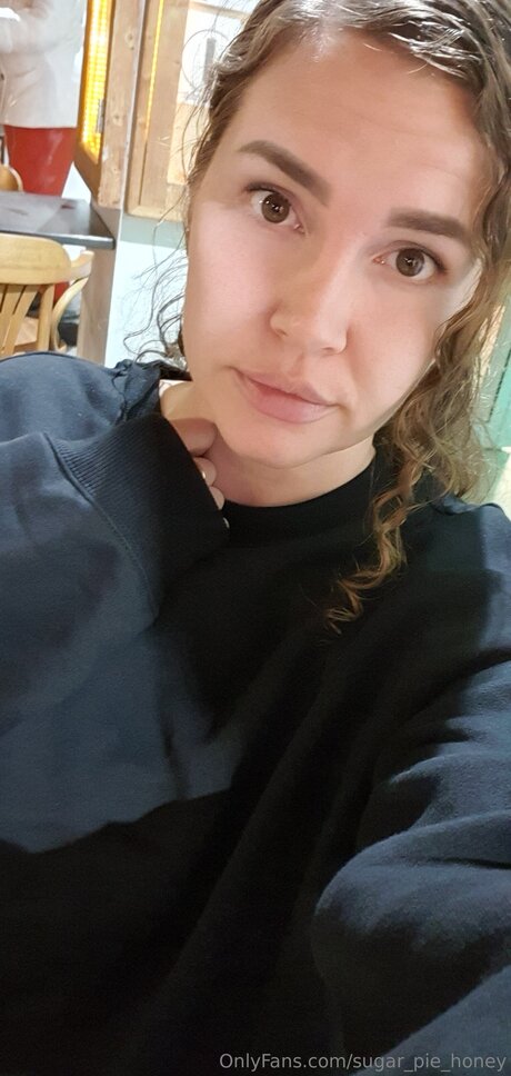 Sugar Pie Honey erwachsene pornostar foto