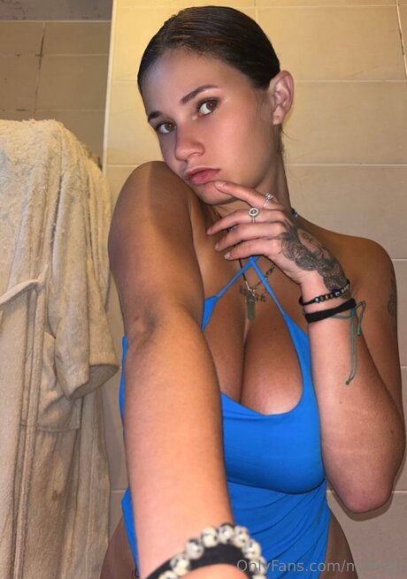 blonde natürliche onlyfans sexy perfekte foto