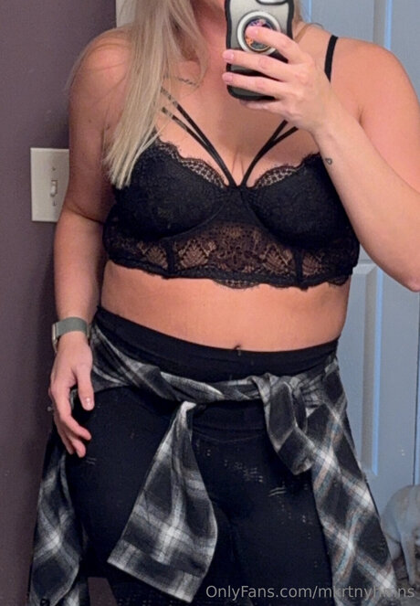 Mkrtnyhmns freie nacktheit bild