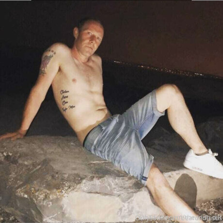 Beardedjesus exklusive nackt fotos
