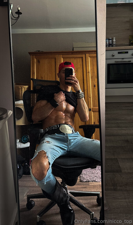 Nicco Top nackt hd galerie