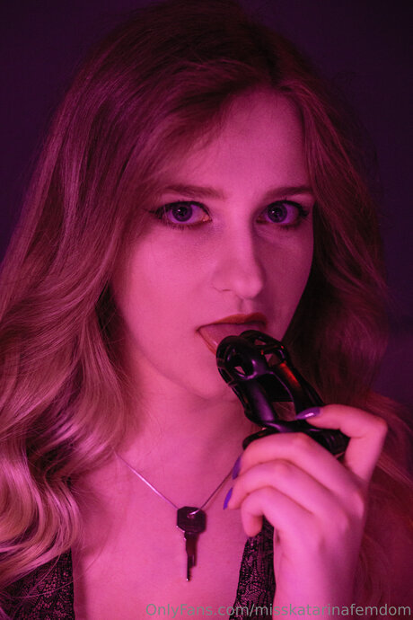 Misskatarinafemdom freie akt archiv