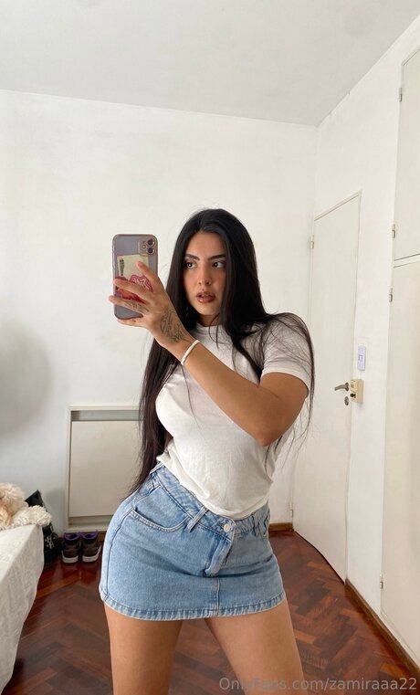 Zamiraaa22 hd erotische foto