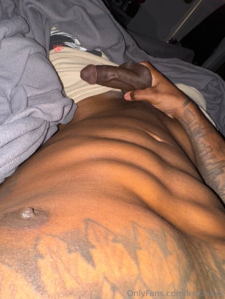 Leobrixxx nackt heiße archiv