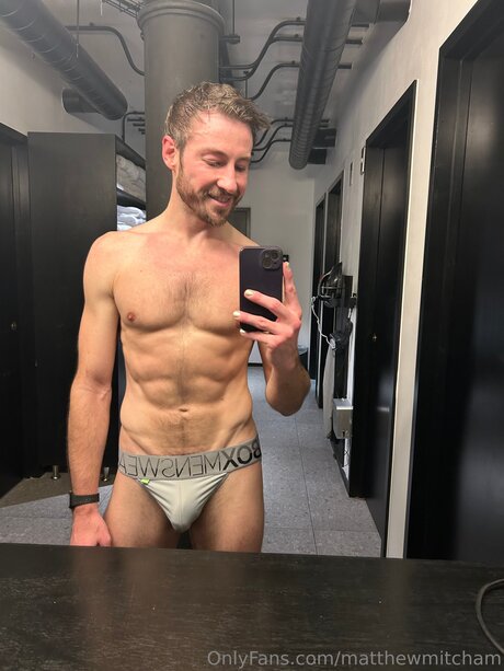 Matthewmitcham nacktheit hübsche galerien