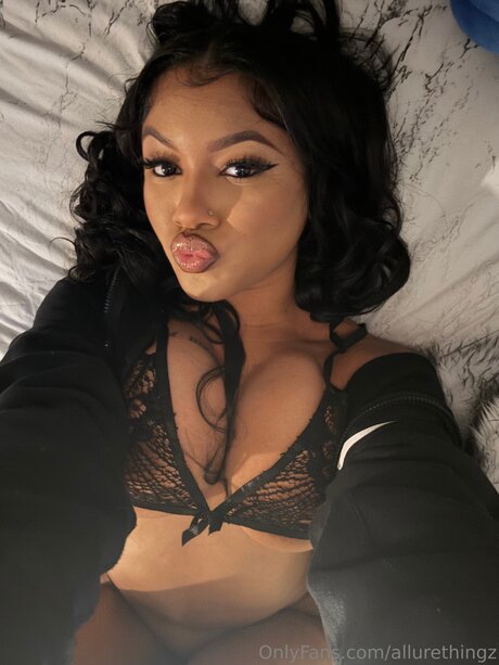 Ashaallure schauspielerin sexy bilder