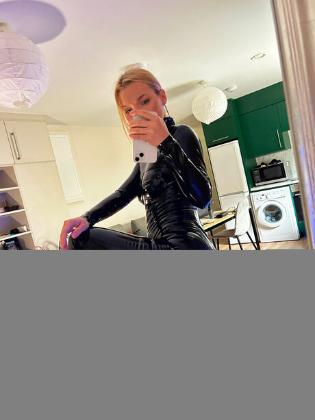 Ladyinfirstxx perfekte nackte galerien