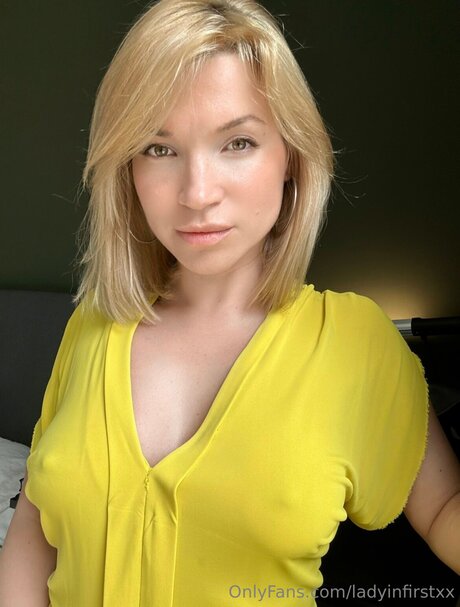 Ladyinfirstxx model pornografische galerien