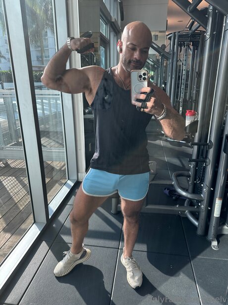 Thelv erwachsene nackten galerie