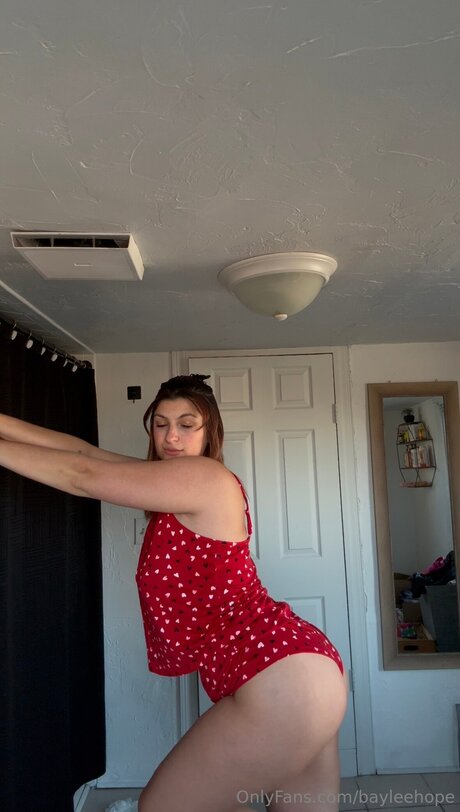 Bayleehope kunst exklusive bilder