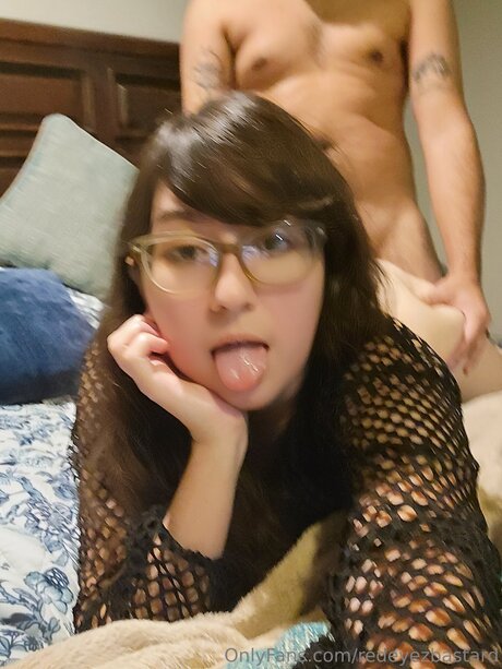 Redeyezbastard perfekte nackt galerien