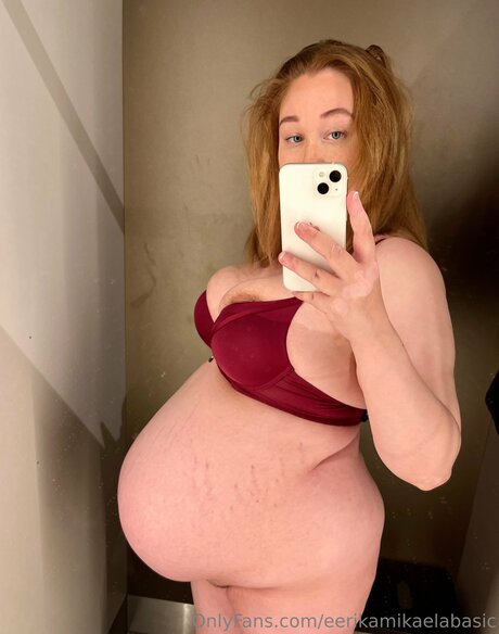 Eerikamikaelabasic model nacktheit galerien