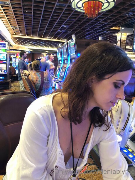 Deniablyme heiße nette foto