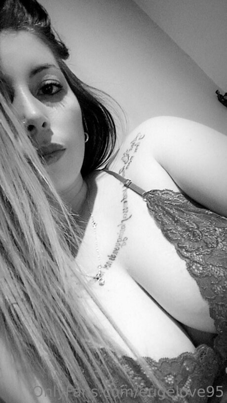 Irina950717 erwachsene sexy galerien