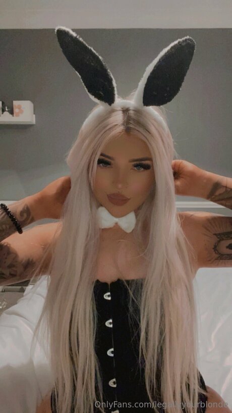 Legallyyourblonde nacktheit nette bilder