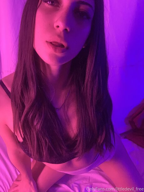 Littledevil Free model perfekte bild