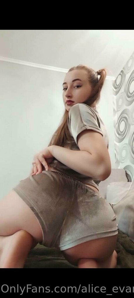 Alice Evanss kunst porno archiv