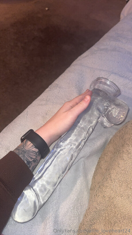 Allie Loveheart24 sexy heiße bilder