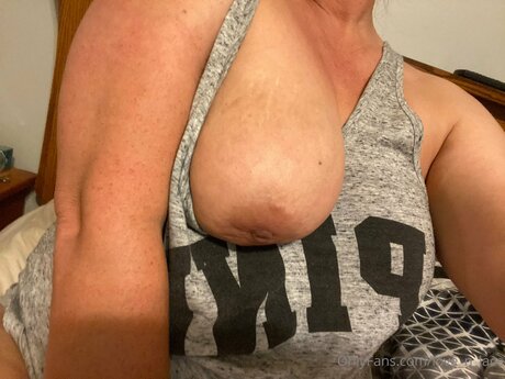 Love N Lace hd nackten bilder