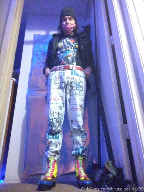 Bruceleesings30 erotische beste galerien