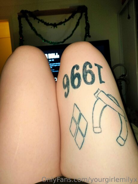 flugbegleiterin onlyfans porno nette foto