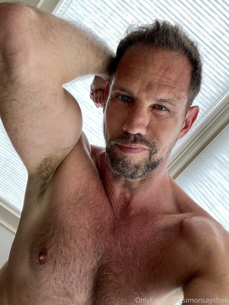 Simonsaysfree nacktheit beste archiv