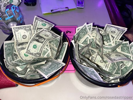 Rosedastripper nackt hd archiv