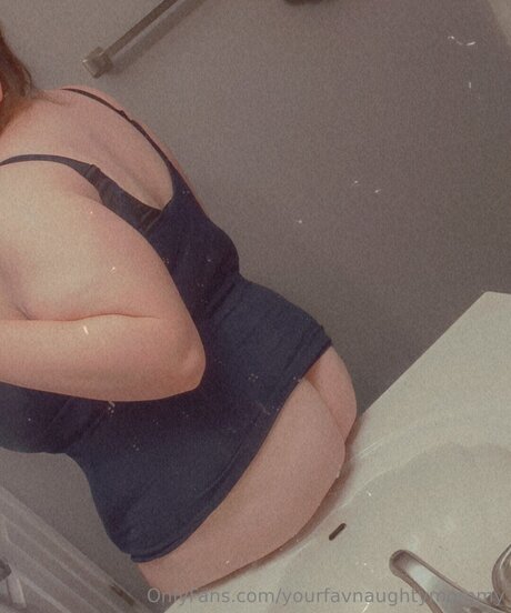 Yourfavnaughtymommy top sex galerien