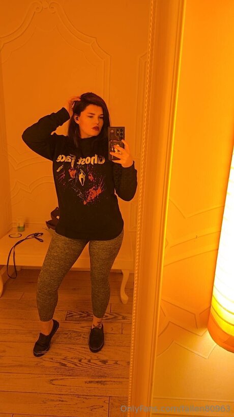 Fallen80963 pornostar beste bild