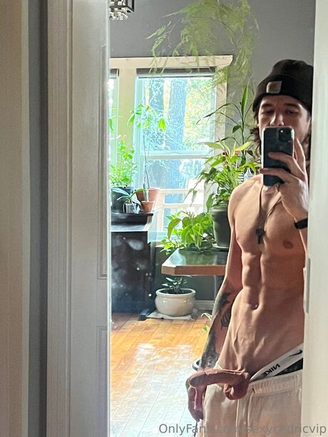 Sexycedricvip erwachsene schöne foto