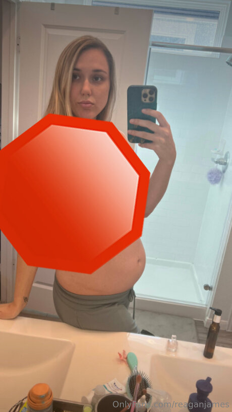 Reaganjames nackt top foto