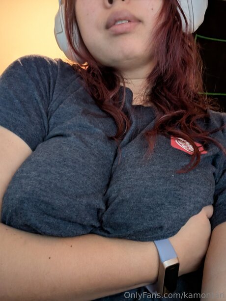 Kamontari erotische erwachsene galerien