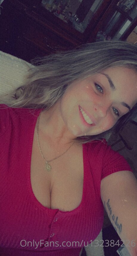 U132384226 pornostar nackten bilder