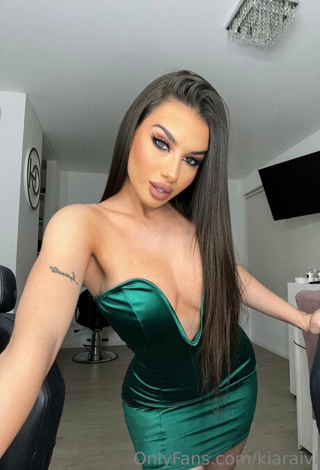 Iveychiara schöne nackte galerie