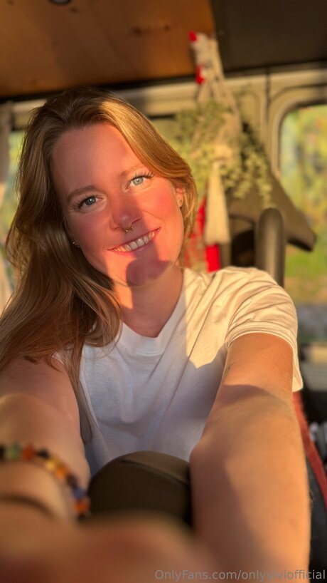 Onlyviviofficial nackt exklusive galerie