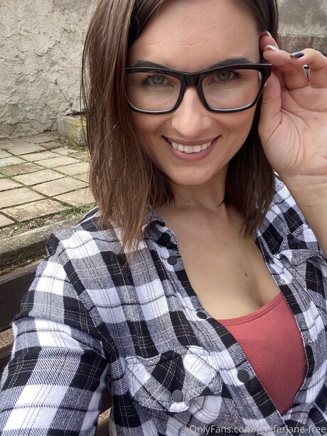 Jeniferjane Free erwachsene erotische bilder