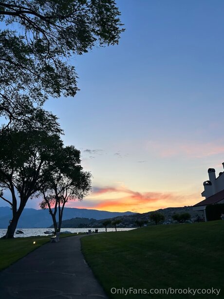 Brookycooky xxx nackten foto