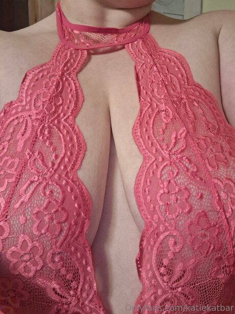 Katiekatbar schauspielerin hübsche bilder