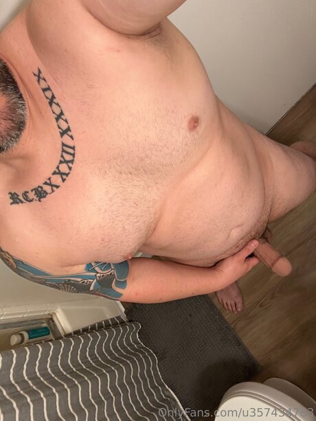 U357434783 model nackten bilder