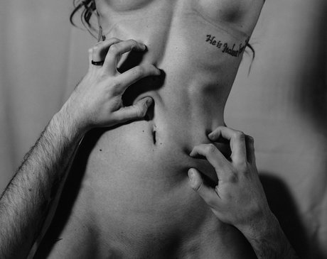 Piper CJ schauspielerin sexy bild