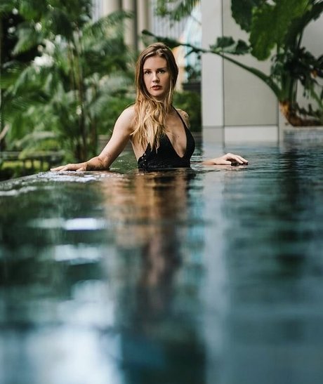 Piper CJ hübsche nackte archiv