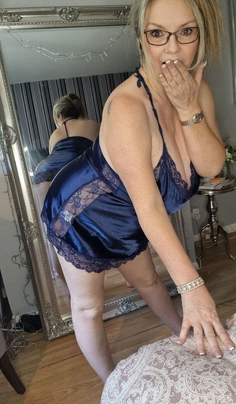 großer schwanz trans-onlyfans erwachsene exklusive bild