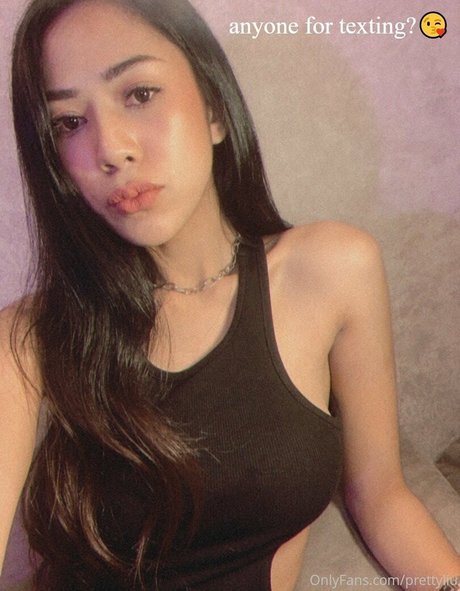 PrettyLiu pornostar nackt bilder