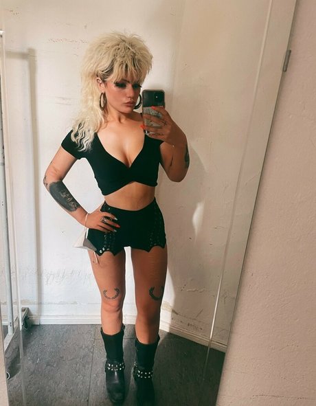 heavymetalmaniak model pornographische archiv