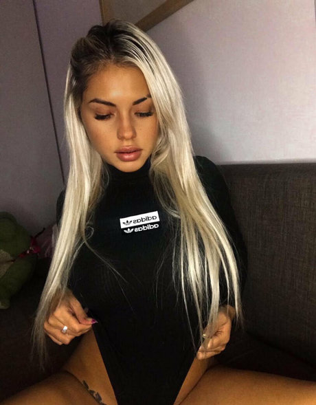 itslolaxo kunst sexy foto