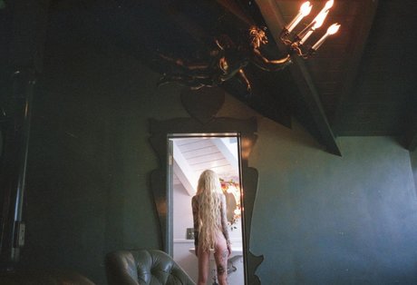 Emma Vauxdevil nackt xxx bild