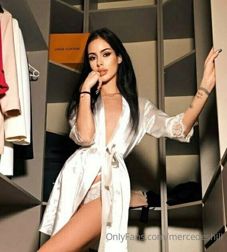 Mercedes Hill perfekte nacktheit galerie