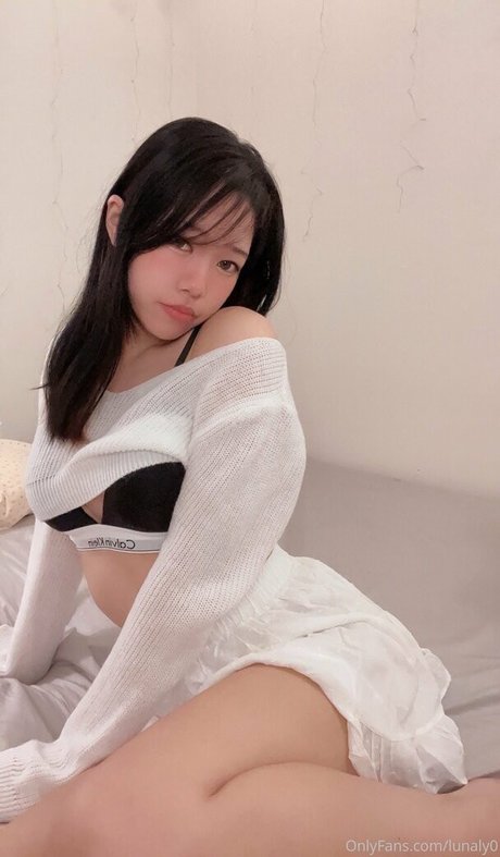 lunabunniy model nackt galerien